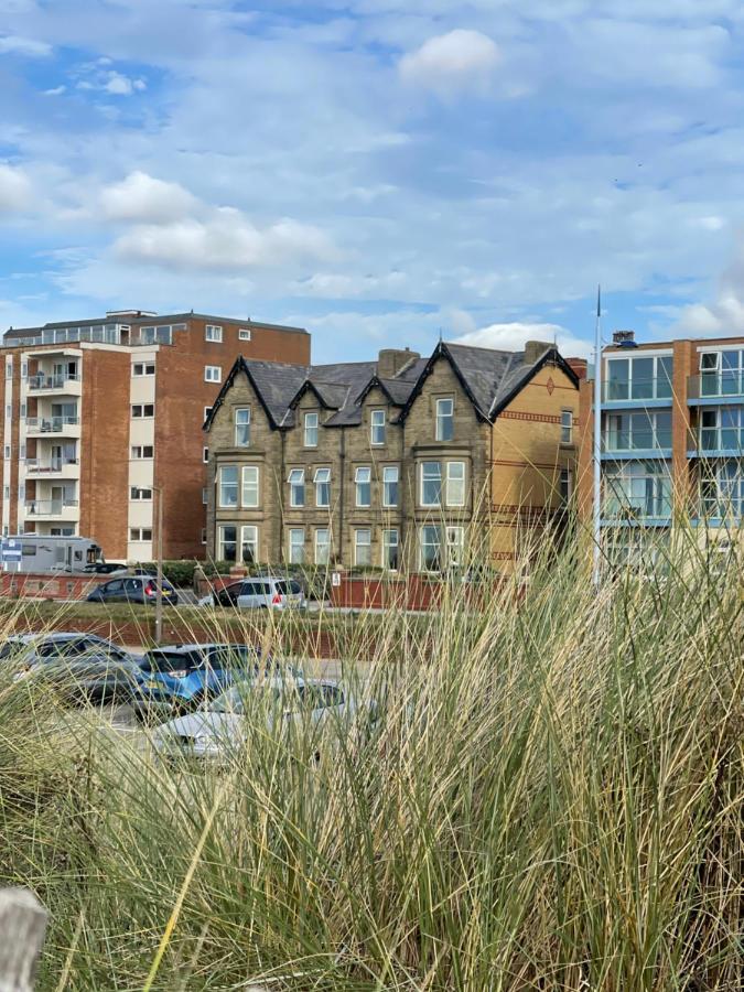 Seagull'S View Apartment Lytham St Annes Exterior photo